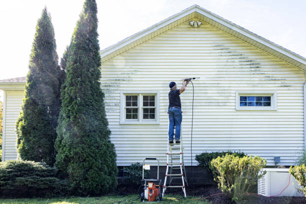 Animal Enclosure Cleaning in Sauk City, WI